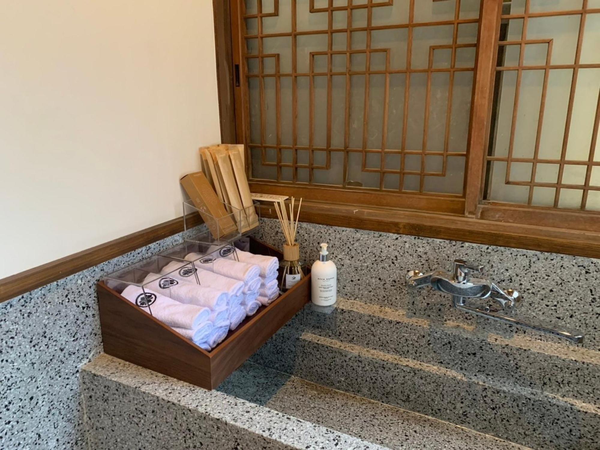 Shiseki Ryokan Kagetsu Taishoukan - Vacation Stay 48535V Takeo Bagian luar foto